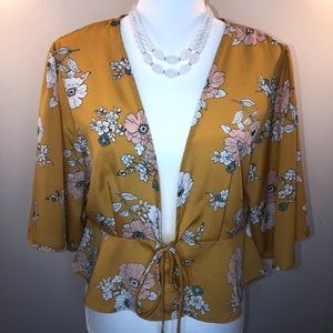 Charlotte Russe Short Tie Front Kimono